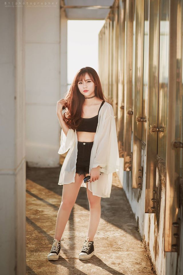 恸哭女教师
